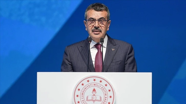 Bakan Tekin'den Okullarda 'kayıt ücreti' İddiası İle İlgili Açıklama