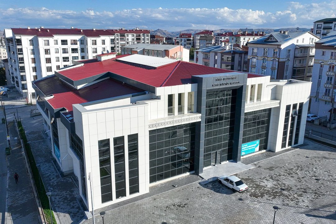 Sivas'ta 2'si Çocuk 5 Kişi Hırsızlık Yaptı! 