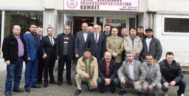 Gurbetçilerle bir araya geldi