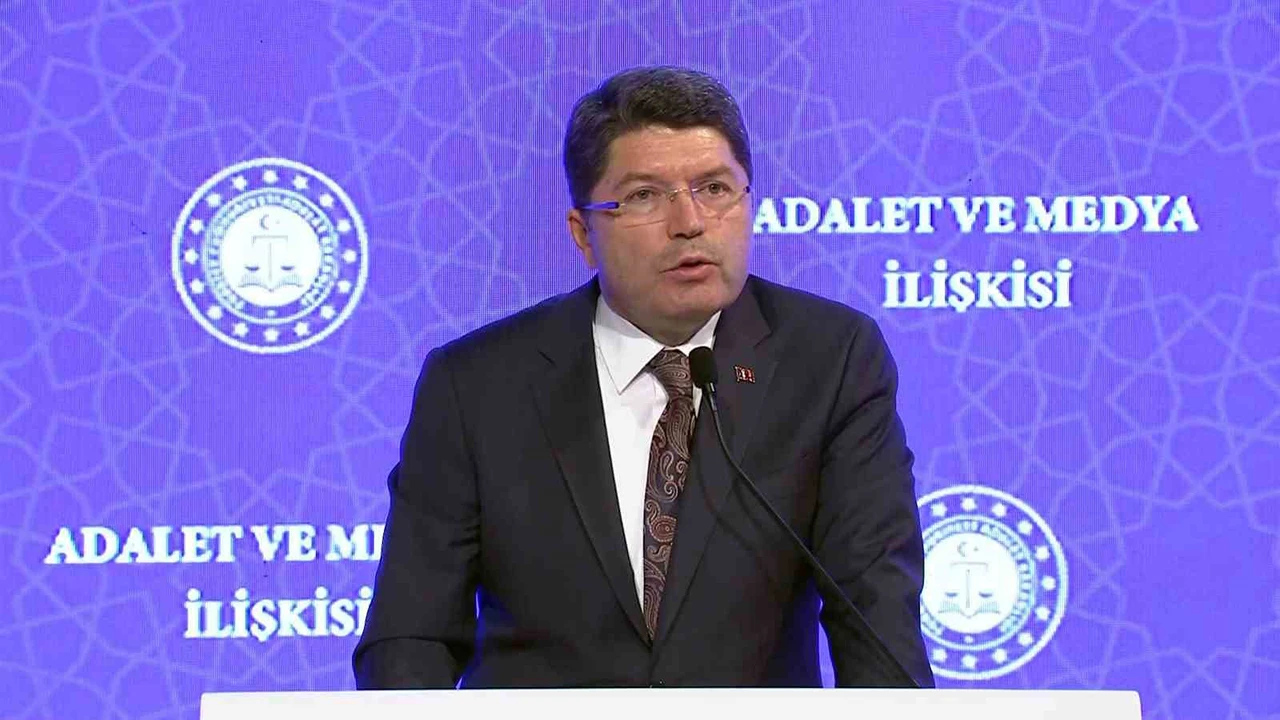 'Yeni Bir Anayasaya İhtiyacımız Var'