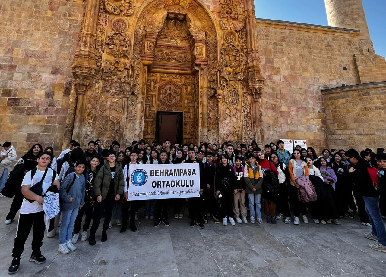 STSO 'Görmeden Ölmeyin' Sloganıyla Başlattığı Projede Bu Hafta Ortaokul Öğrencilerini Ağırladı 