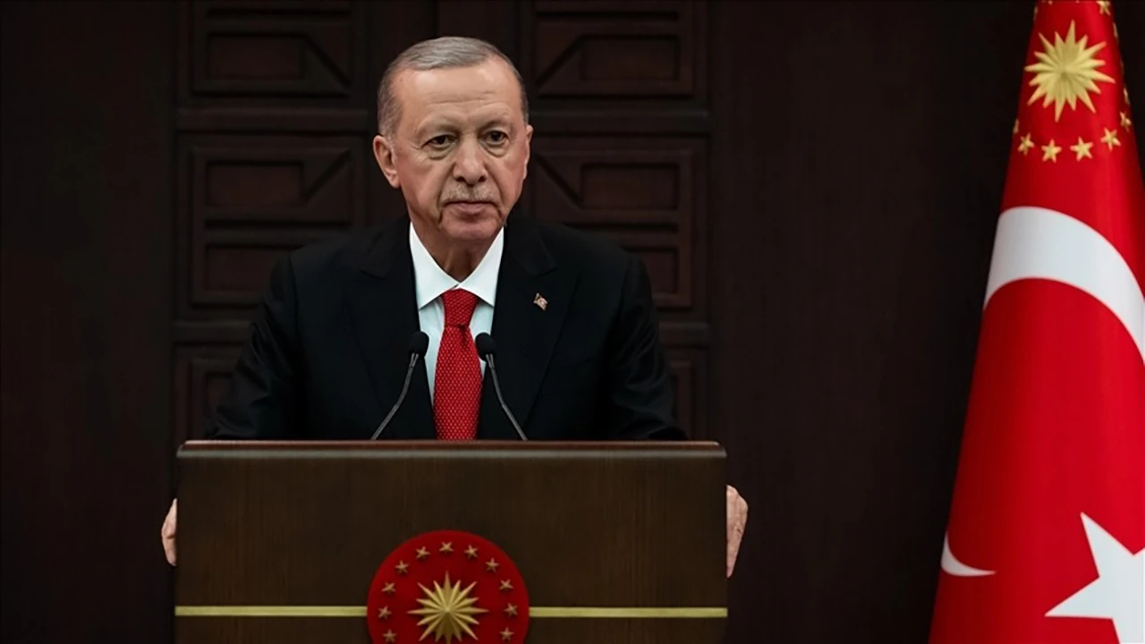 Cumhurbaşkanı Erdoğan'dan '24 Kasım Öğretmenler Günü' Paylaşımı