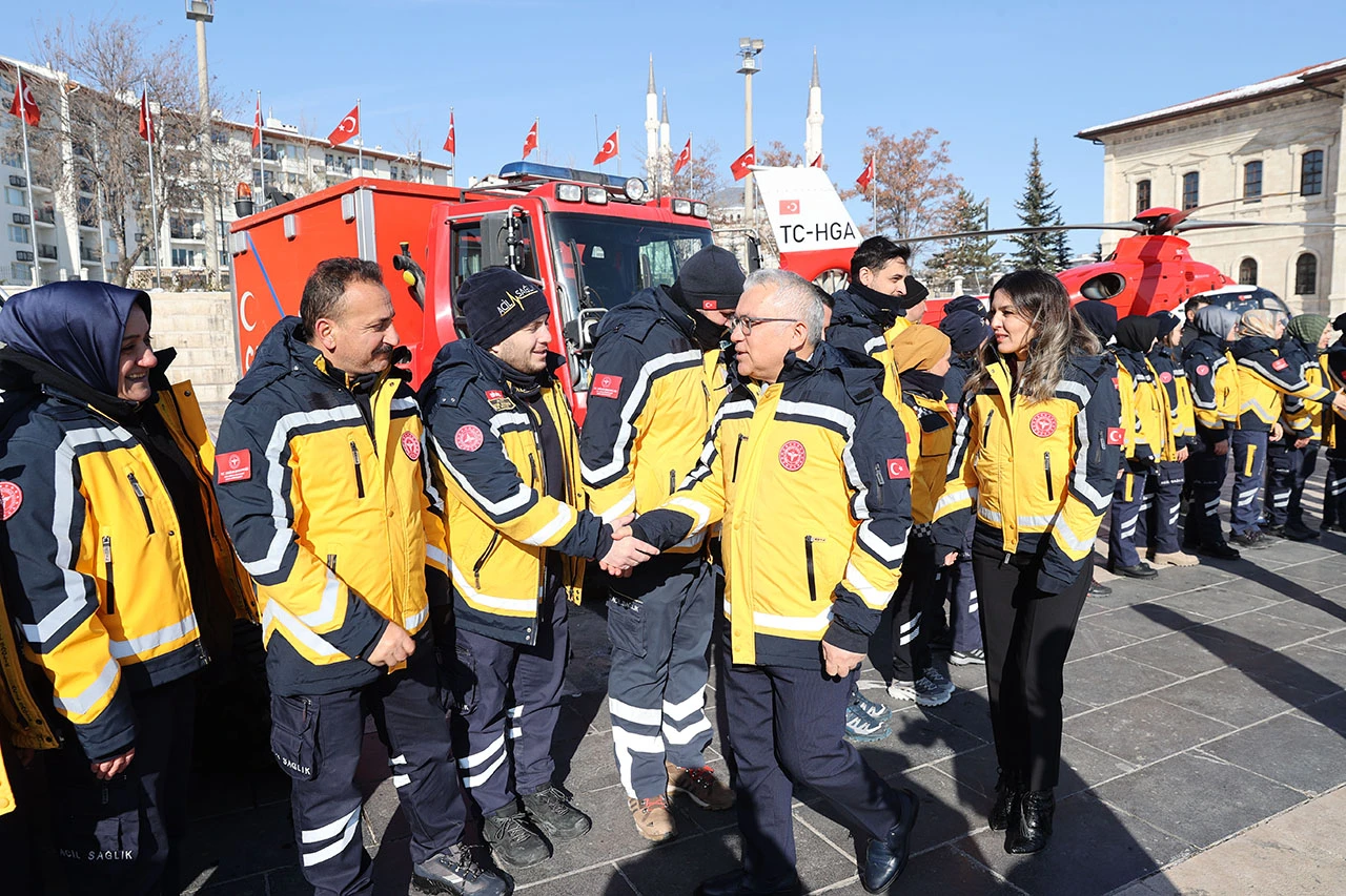 Sivas'ta 'Fermuar Sistemiyle Yaşama Yol Ver' Kampanyası Tanıtıldı