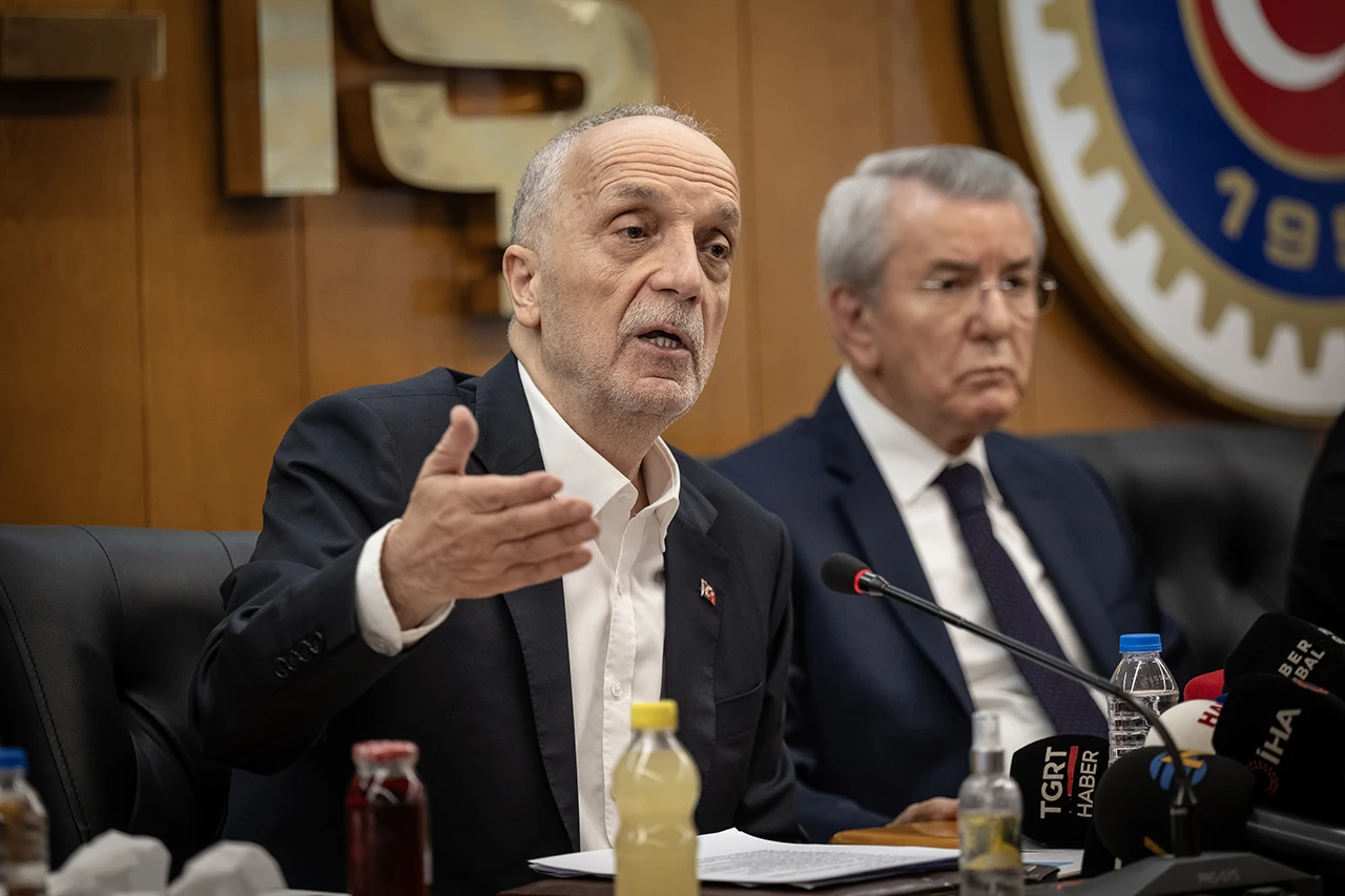 Başkan Atalay 'Asgari Ücret Enflasyonu Yükseltiyor' Yorumlarına Tepki Gösterdi: Fiyatlar 1 Senedir Artıyor! 