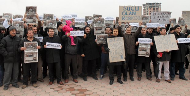 Cemaat Operasyonuna Sivas´tan Protesto