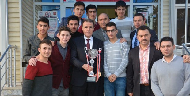 Şampiyonlardan Kılıç´a Ziyaret