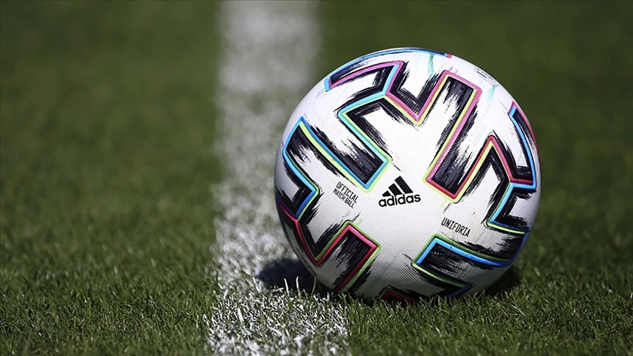 Futbolda 'Ara Transfer' Dönemi Yarın Başlıyor 