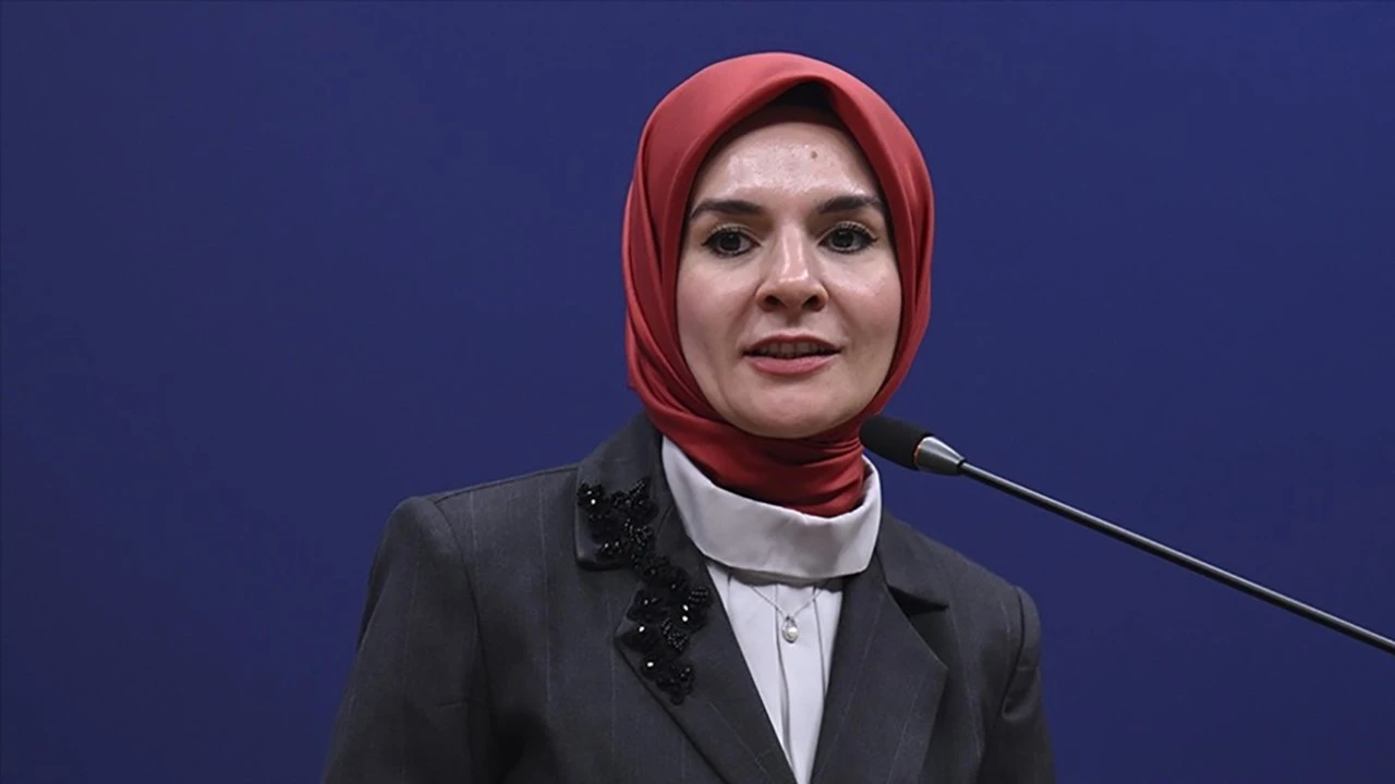 Bakan Göktaş'tan 'Sosyal Medya Düzenlemesi' Açıklaması