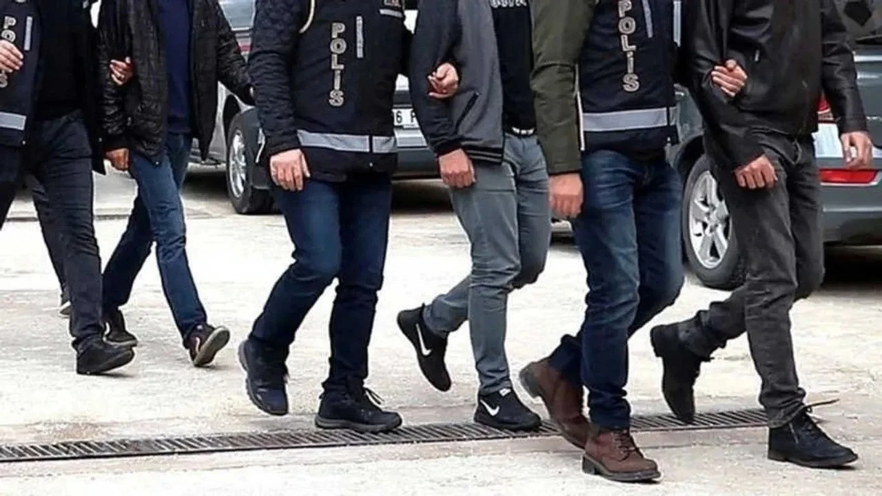 Bakan Duyurdu! Sivas’ta FETÖ Operasyonu