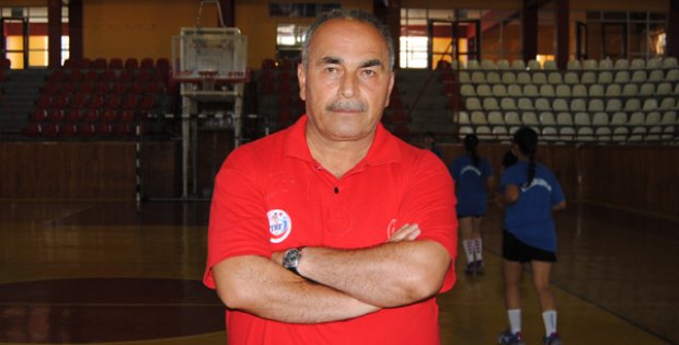 Hentbolcular Zorlu Deplasmanda