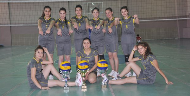 GAZİ LİSESİ EMİN ADIMLARLA İLERLİYOR