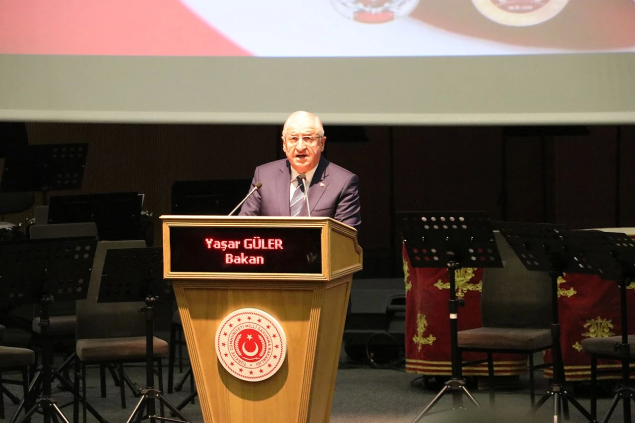 Bakan Güler: Terör örgütü koşulsuz silahlarını teslim etmelidir