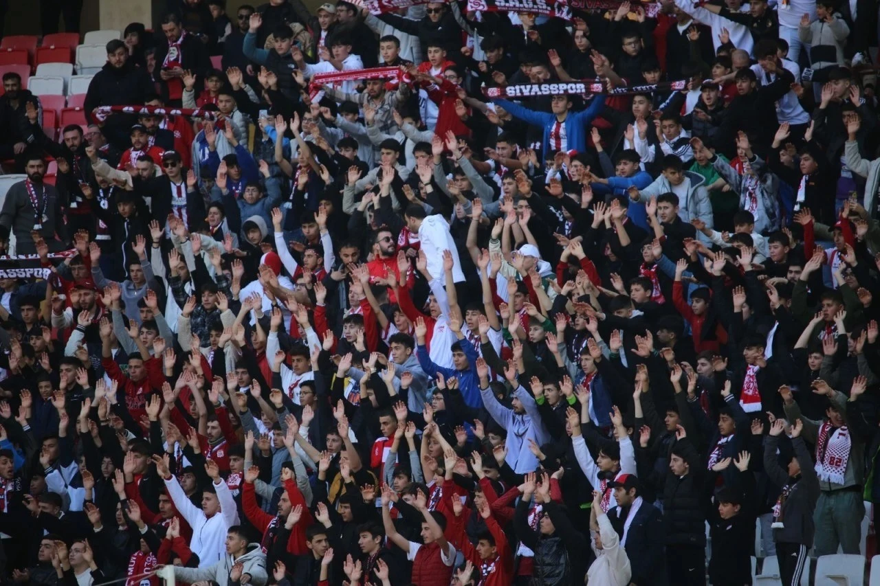 Yiğidoları Kızdıracak Açıklama: Sivasspor Boşuna Ümitlenmesin! 