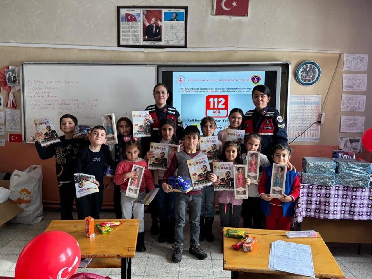 Jandarma, öğrencilere 'Suçtan Korunma' eğitimi verdi