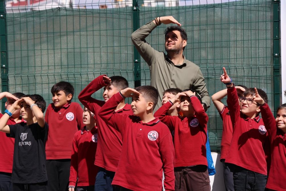 Sivas’ın ‘Leylekli okulu’ misafirlerine kavuştu