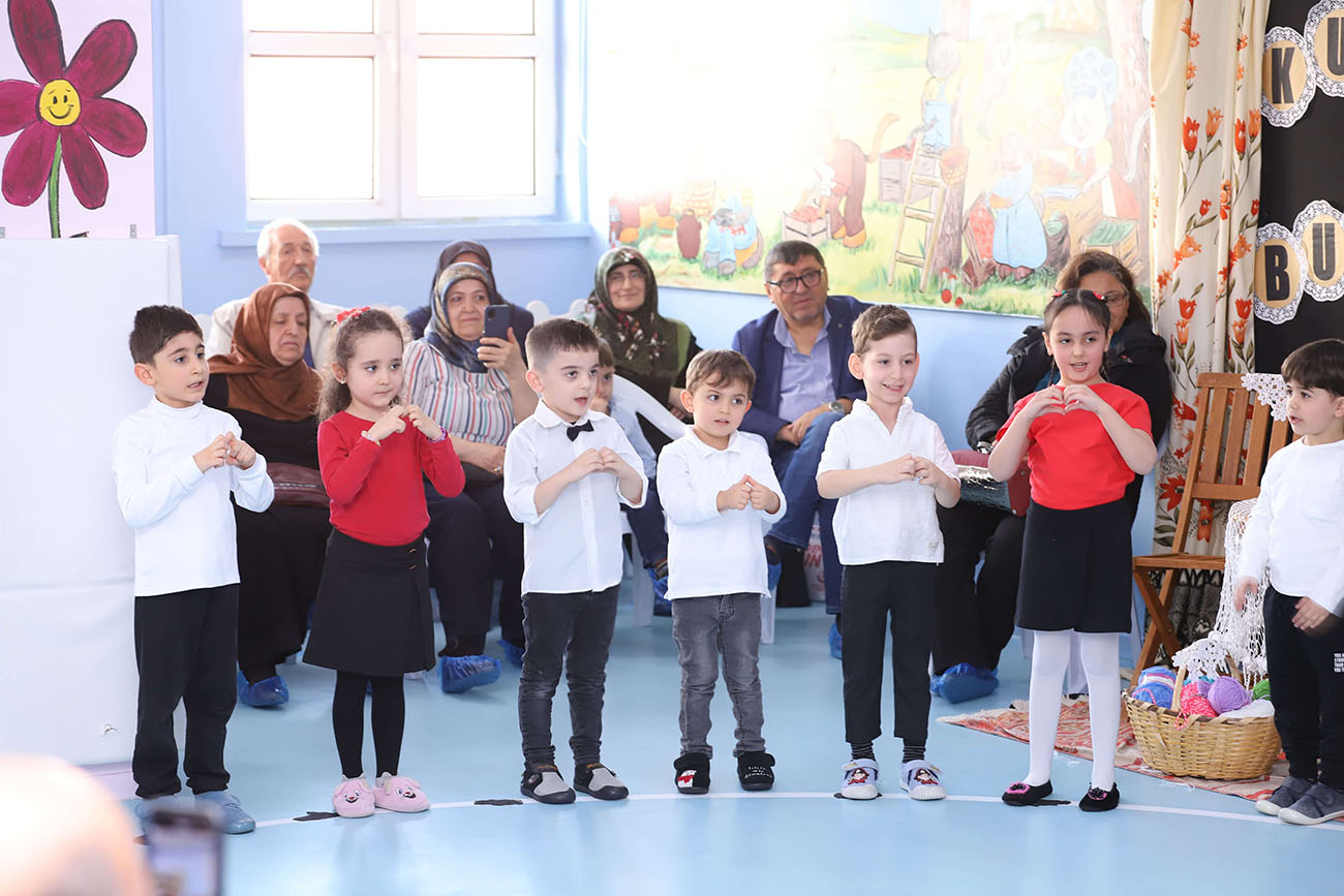 Sivas'ta kuşaklar buluştu