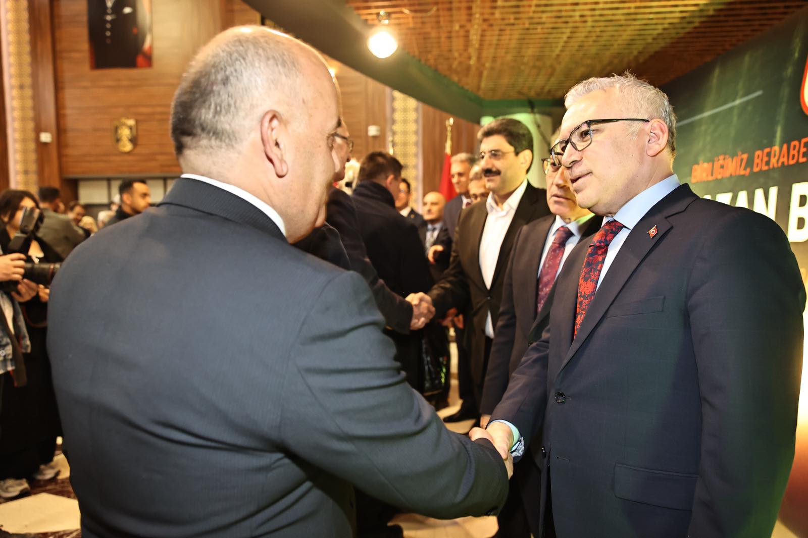 Sivas'ta Protokol Üyeleri Bayramlaştı