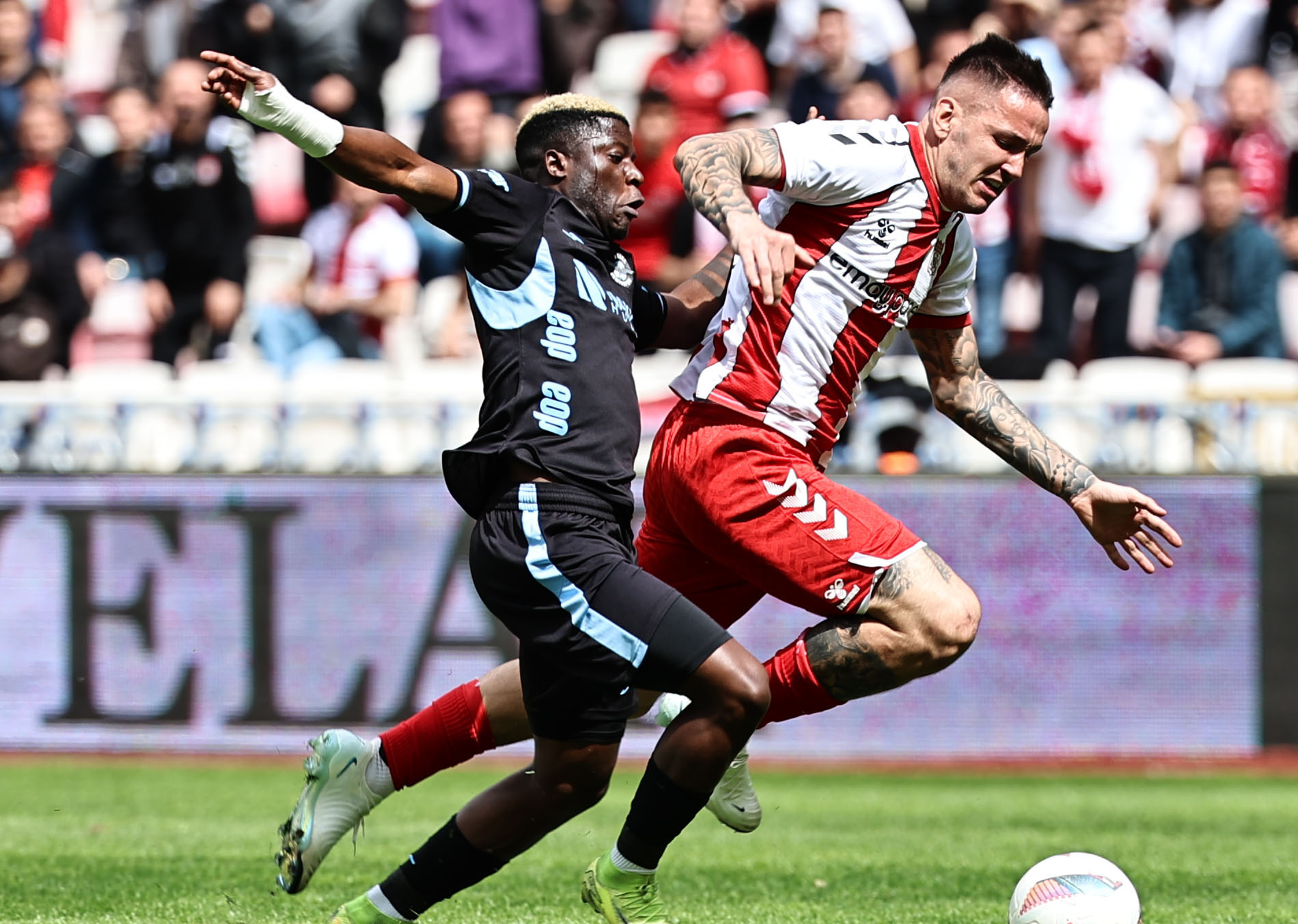 Sivasspor’un Efsanesi Gol Sayısını 10 Yaptı