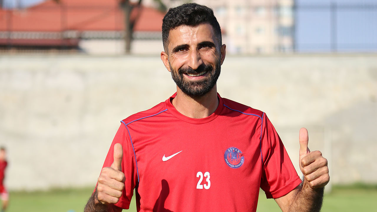 Gol kralı Hüseyin Ateş!