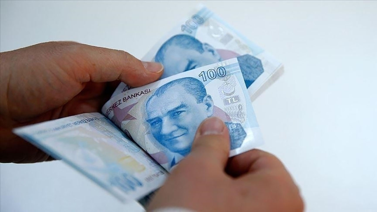 Emeklilere bayram ikramiyesi farkları yatırılmaya başlanıyor