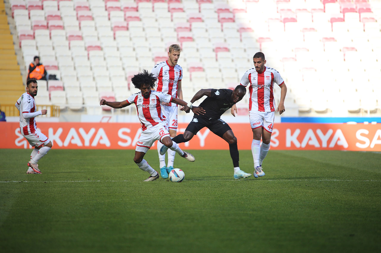 Sivasspor’da tek çare 3 puan