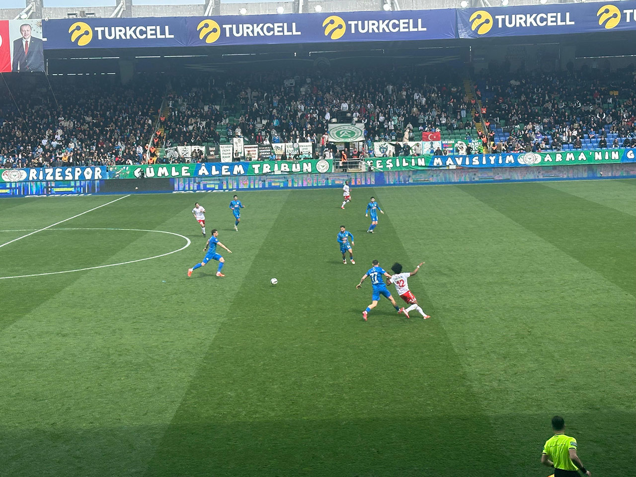 Çaykur Rizespor-Sivasspor maçının ilk yarısı sona erdi