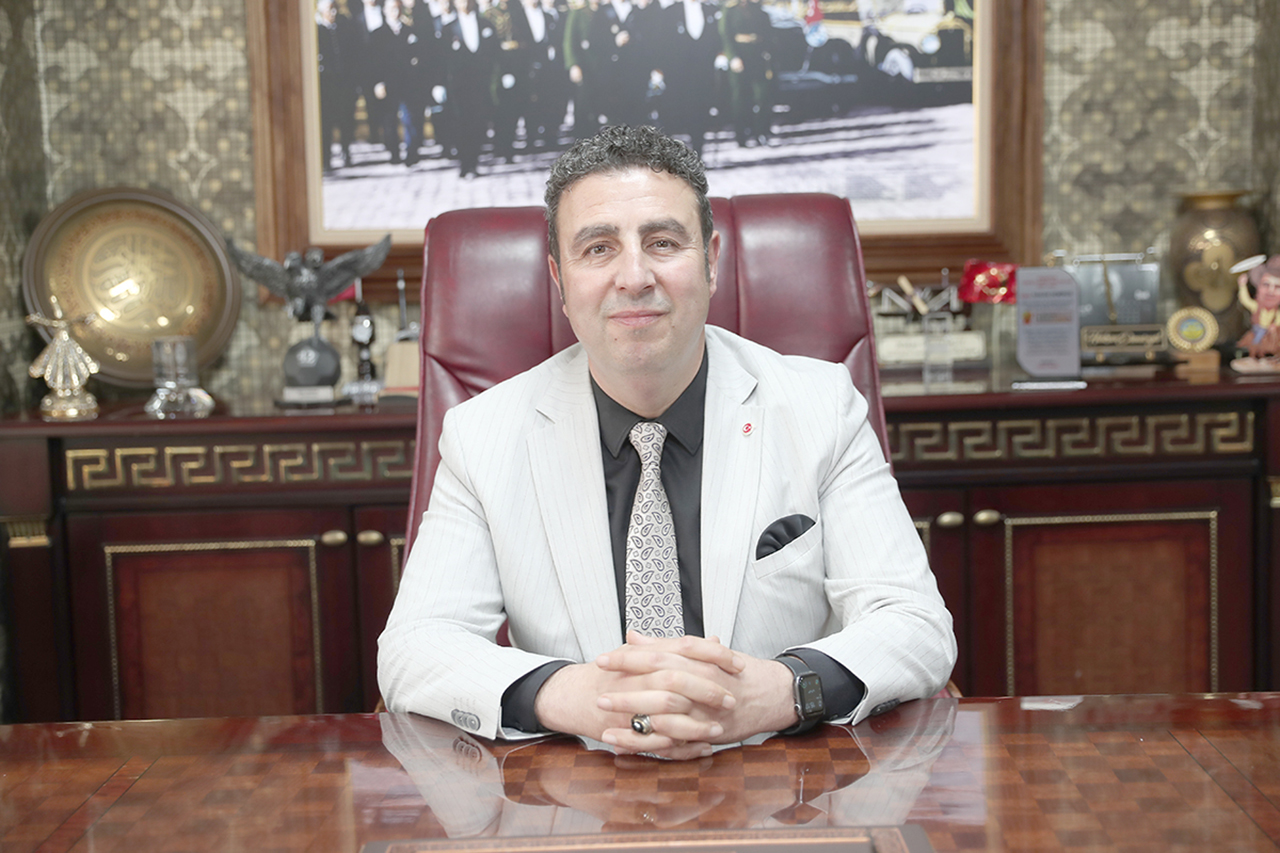 Polis teşkilatı  özveriyle çalışıyor