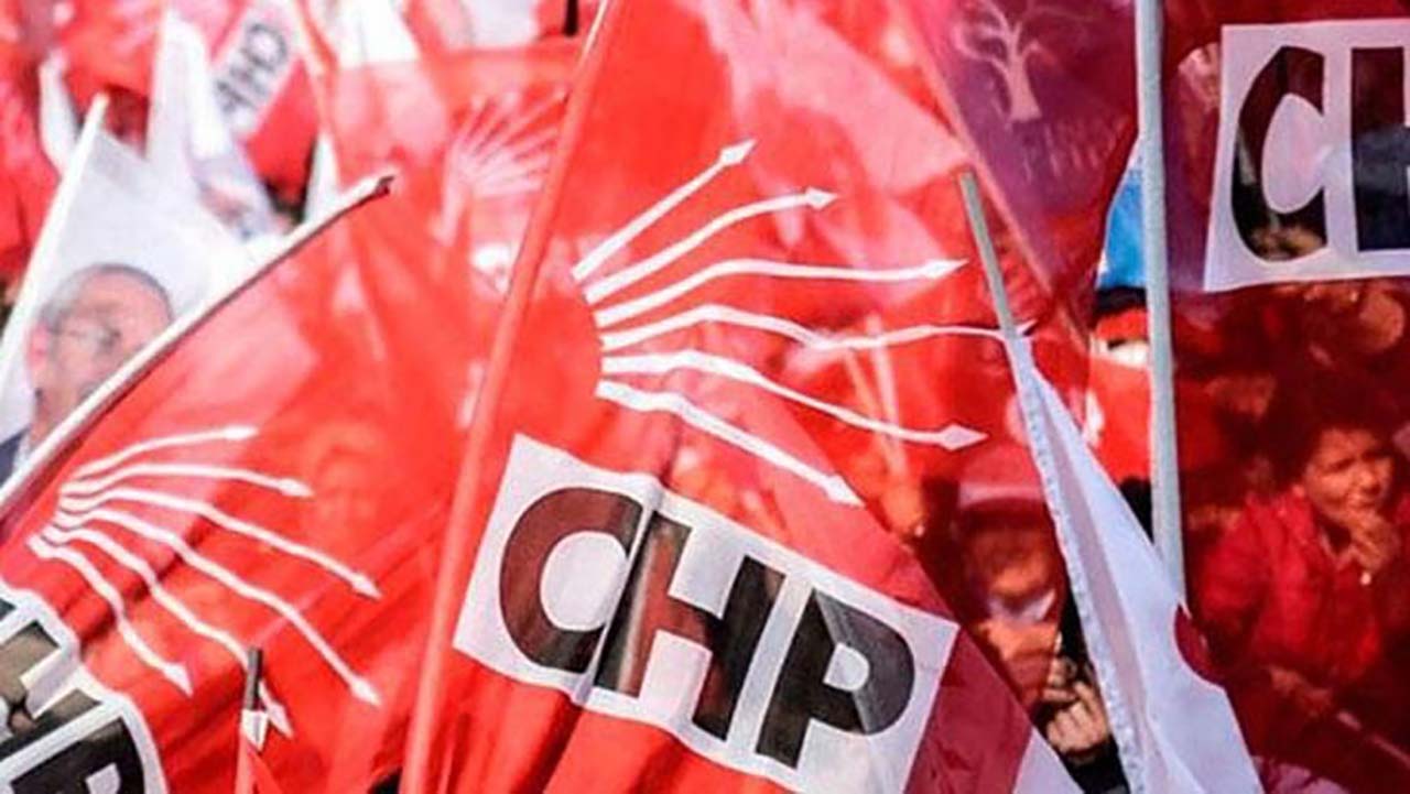 CHP'de istifa depremi!