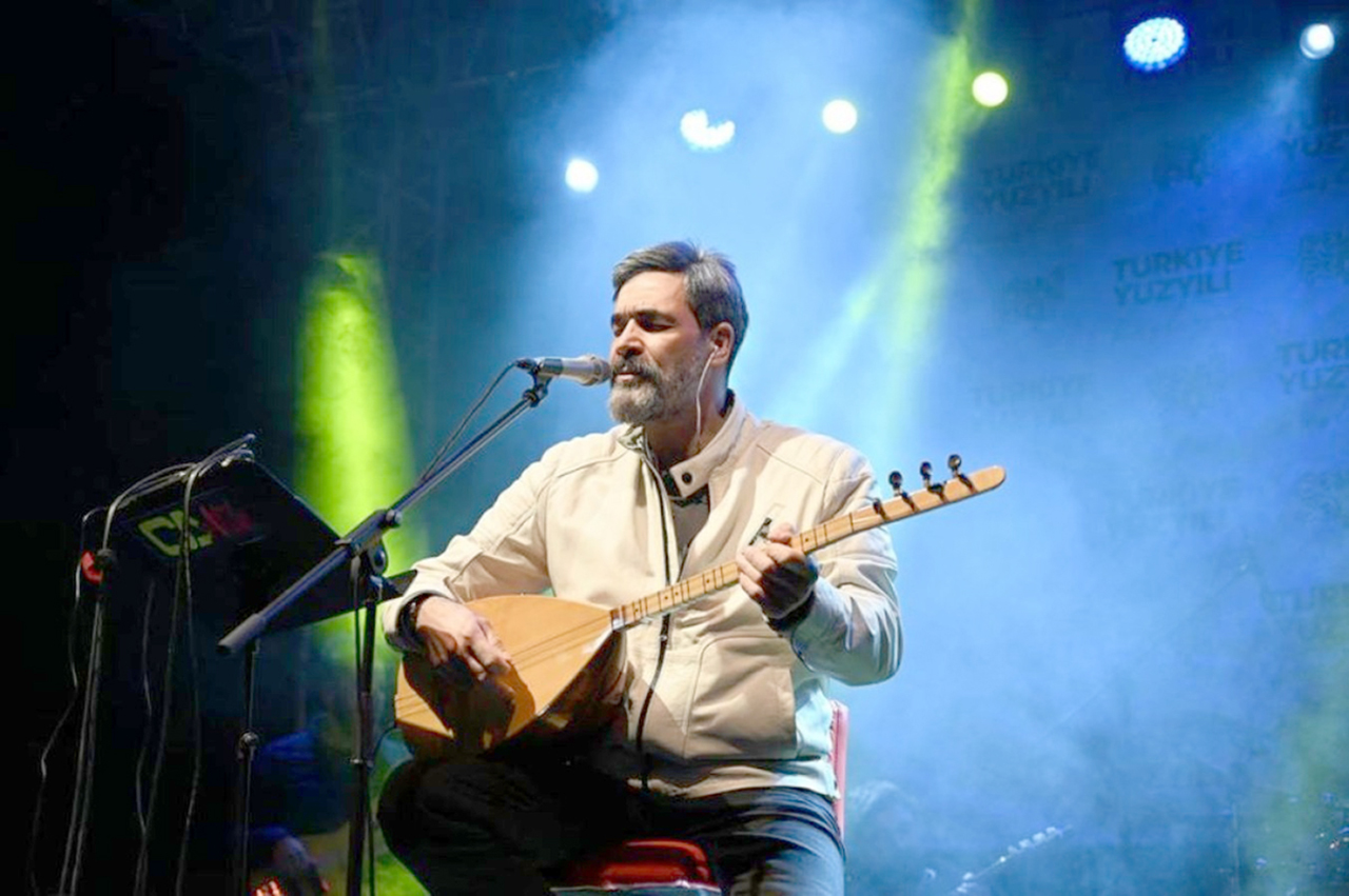 Uğur Işılak, Sivas’ta  konser verecek