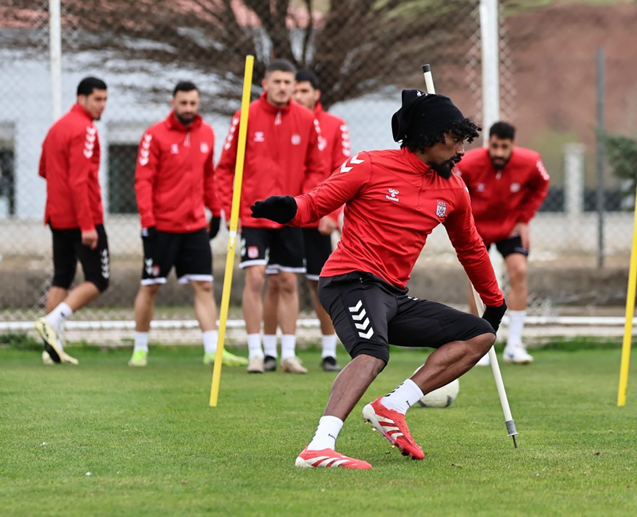 Sivasspor'da Fenerbahçe mesaisi devam ediyor!