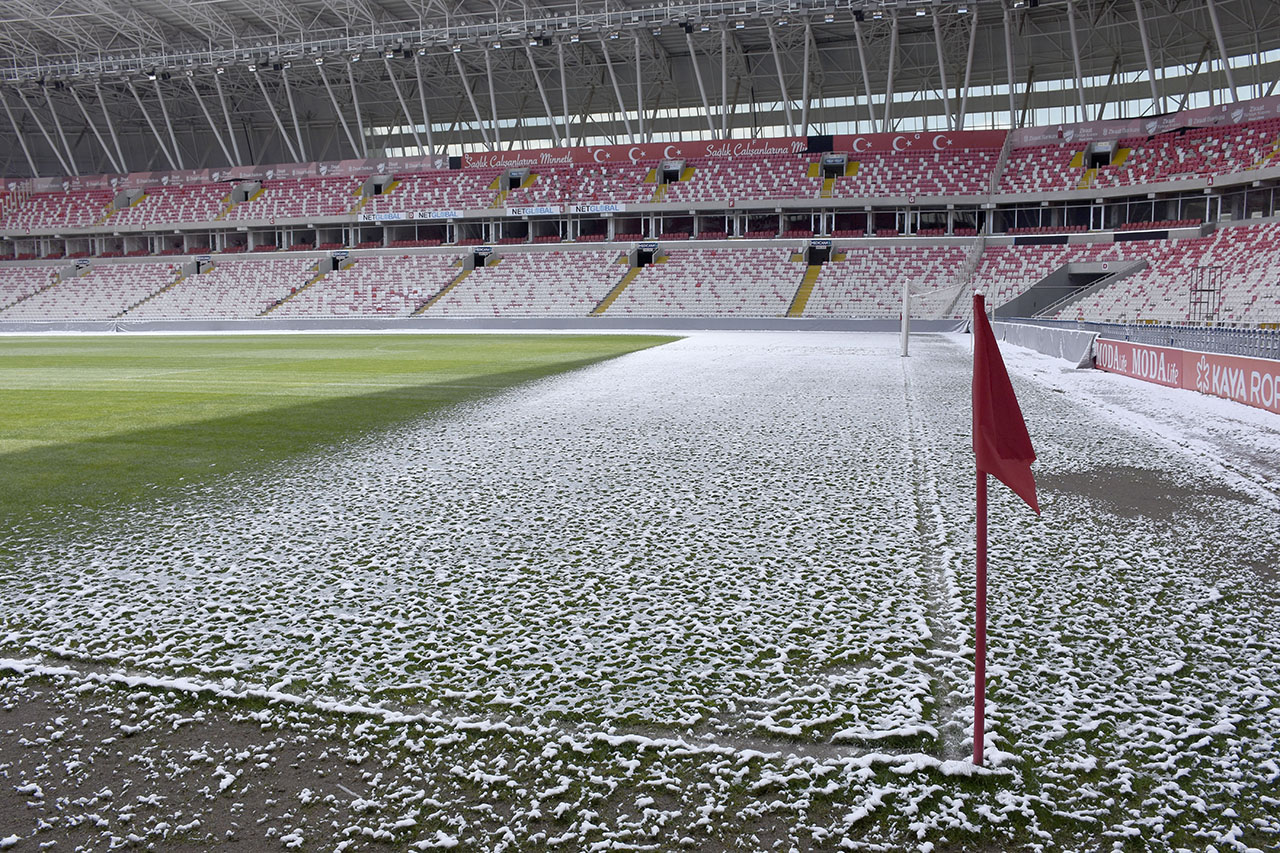 Sivas-Fener maçı öncesi stadyumda son durum