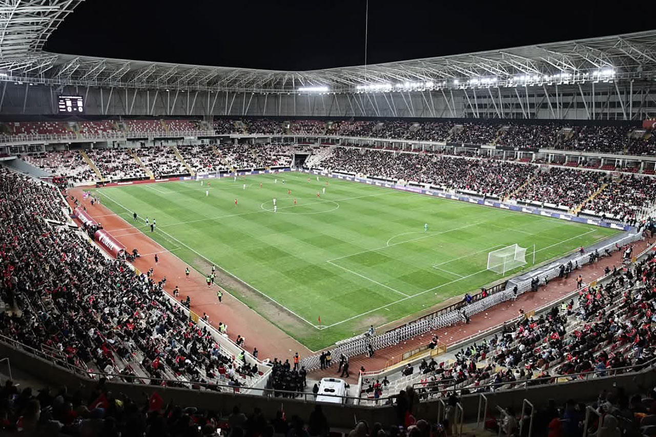 Sivasspor'da VIP Üst C ve D blok biletleri satışa sunuldu