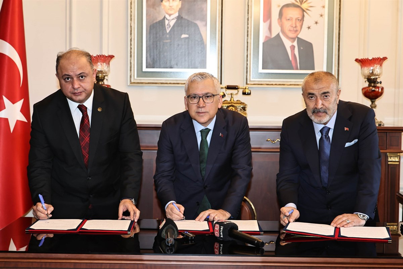 Protokol imzalandı! Sivas'a yeni sağlık merkezi yapılacak!