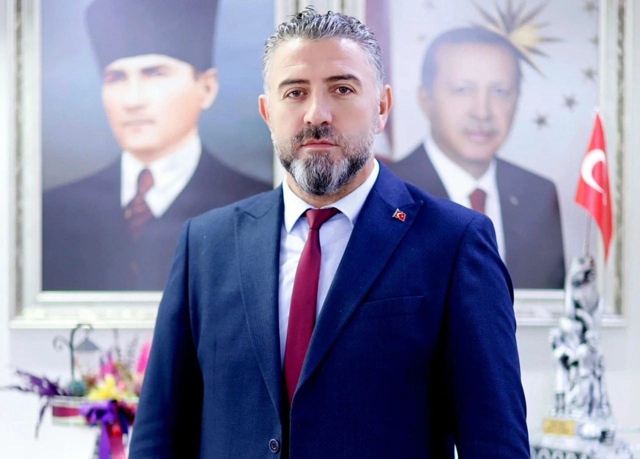 Şehitlerimizi  dualarla anıyoruz