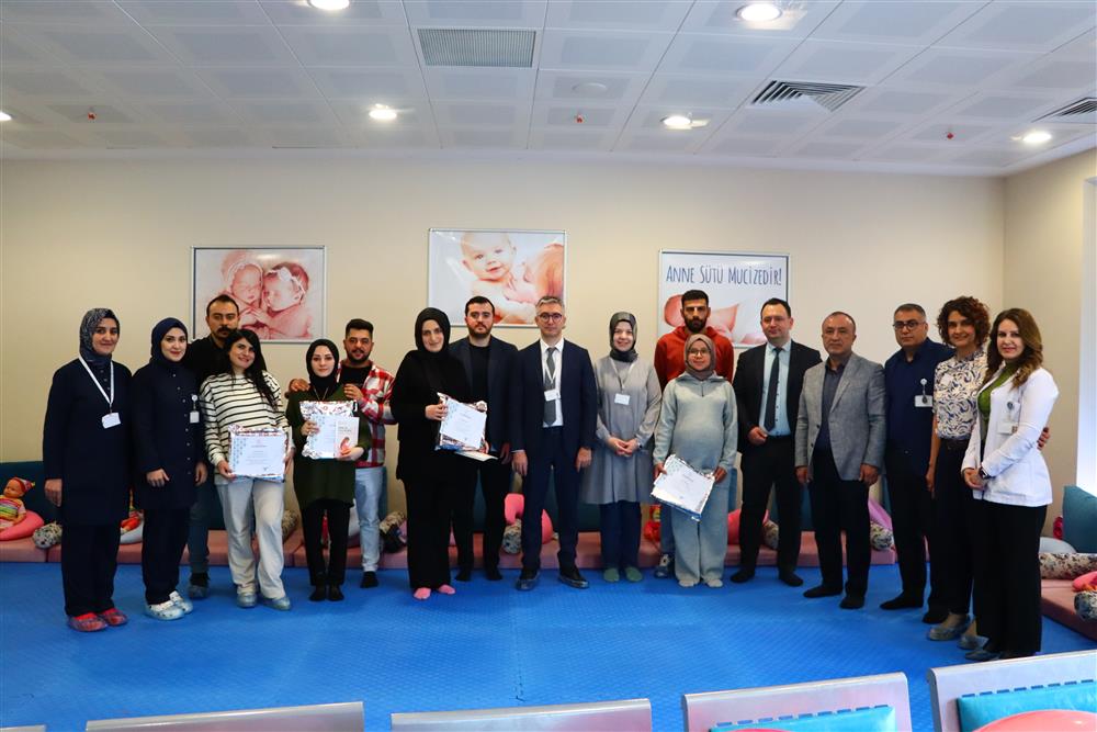 Numune Hastanesinde Gebe Okulu eğitimini tamamlayan baba adaylarına sertifika