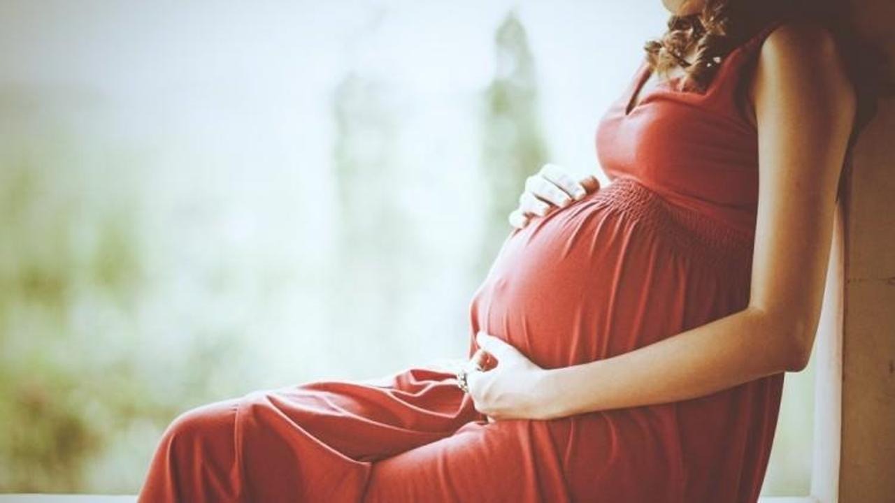 Sağlık Bakanlığı: Kadınların doğum şekline yönelik dayatma yapmıyoruz