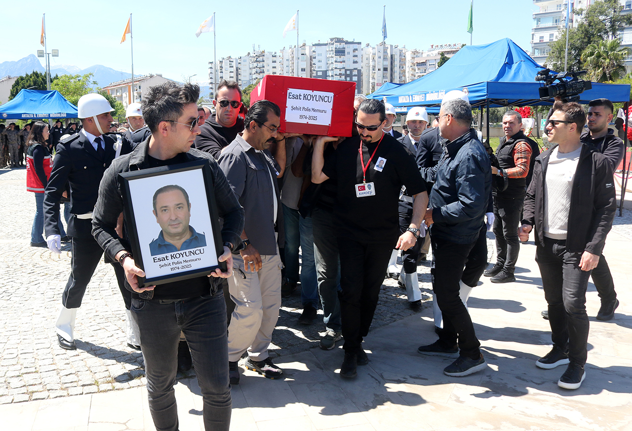İhbara giden polis memuru kalp krizi geçirip, şehit oldu
