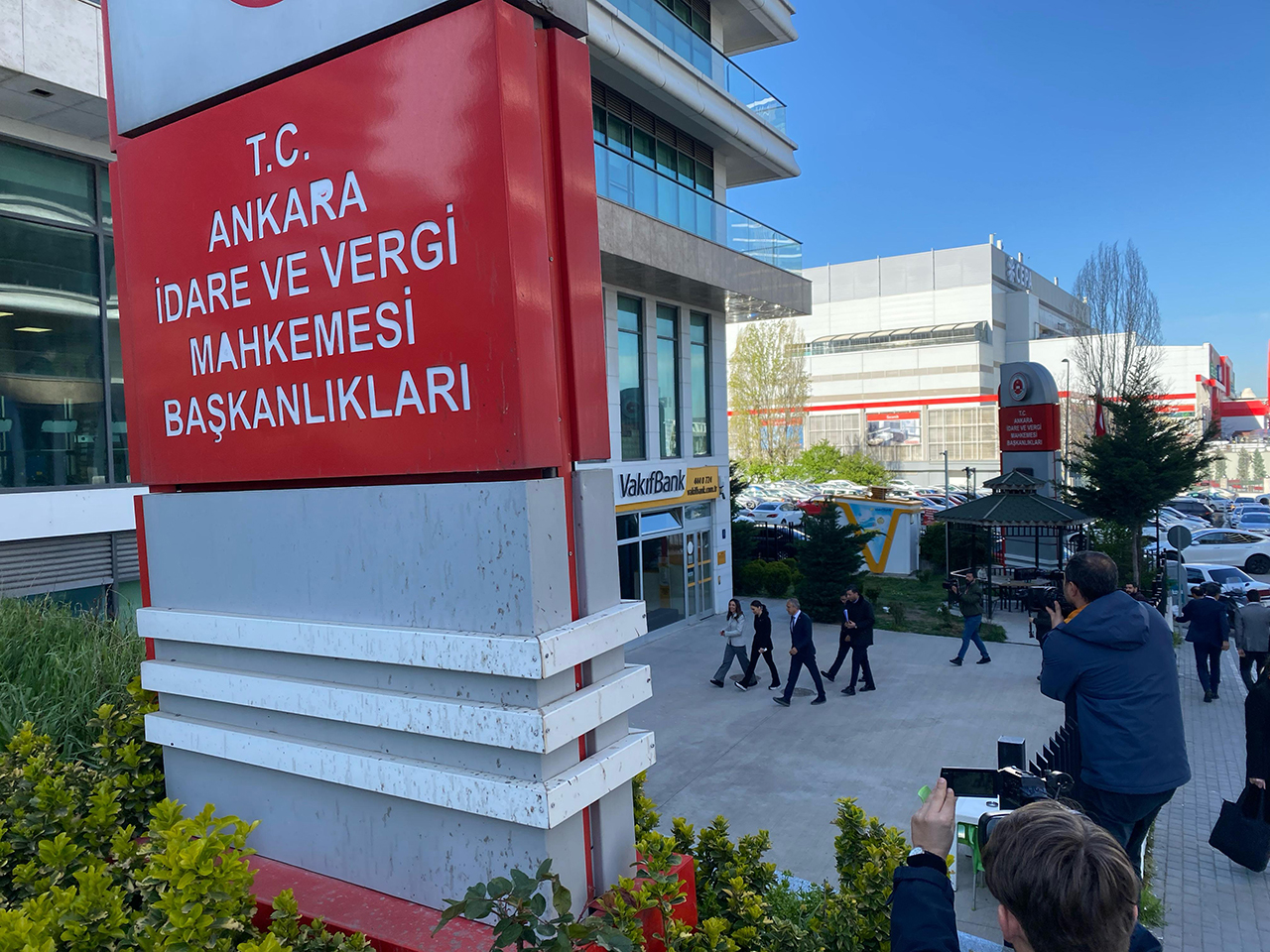 CHP, proje okullardaki öğretmen atamalarını yargıya taşıdı