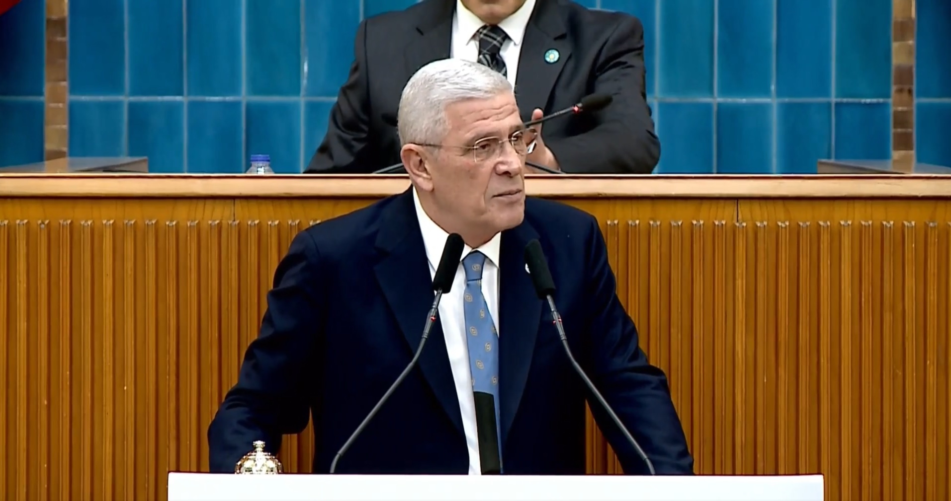 Müsavat Dervişoğlu'ndan 