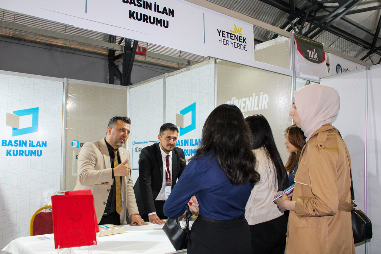 Basın İlan Kurumu, İpekyolu Kariyer Fuarı’na katıldı