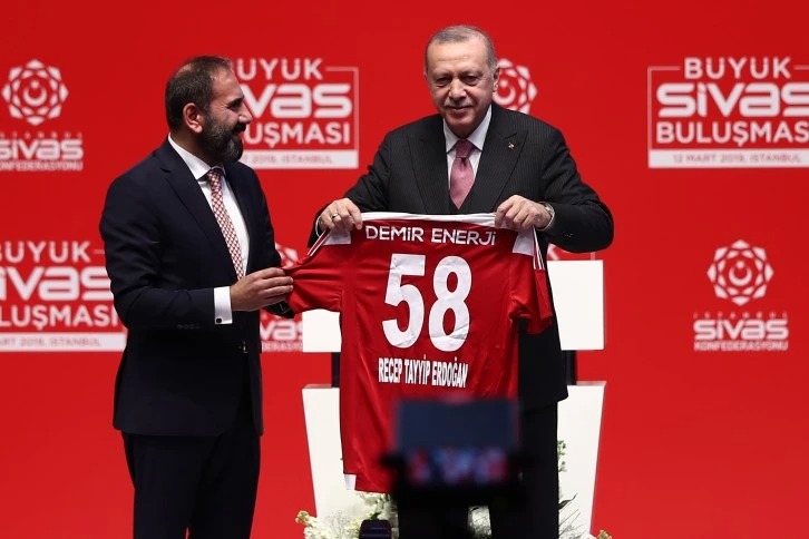 Sivasspor'un tartışma yaratan pankartına Erdoğan'dan  sert çıkış