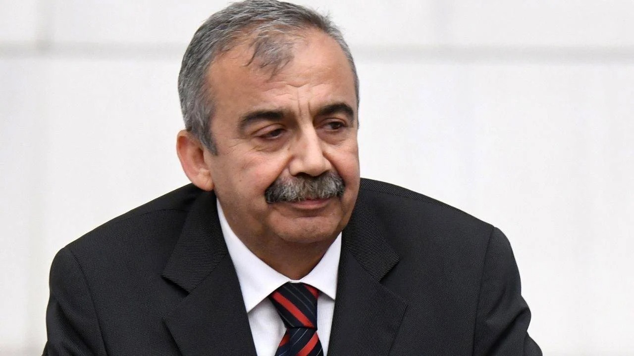 Sırrı Süreyya Önder'in sağlık durumuna ilişkin son dakika gelişmesi