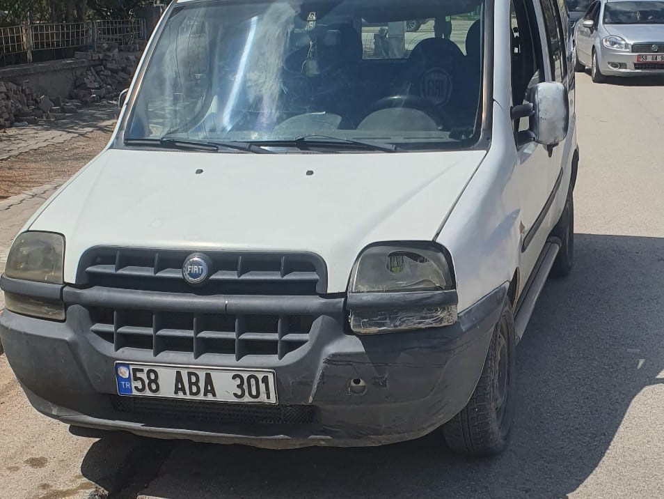 Şarkışla'da trafik kazasında 2 kişi yaralandı