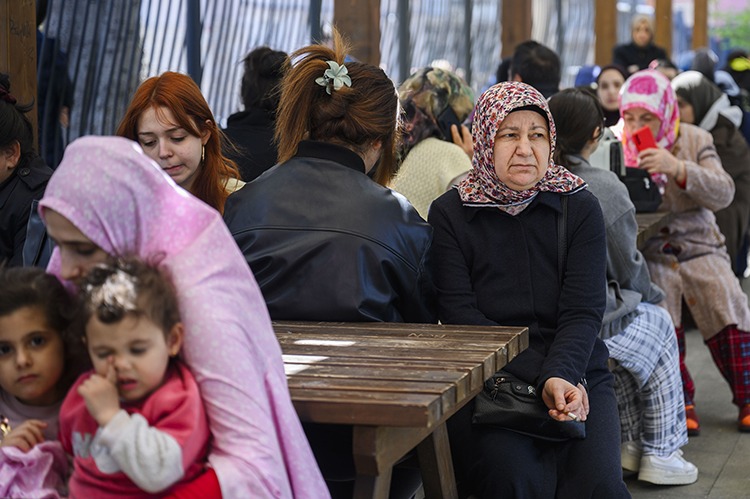 İstanbul'da 266 artçı deprem meydana geldi