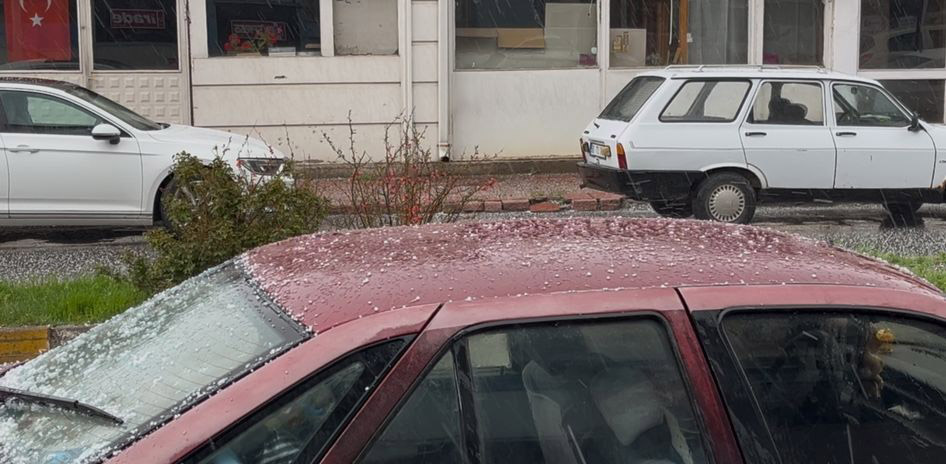 Gök Delindi! Sivas’ta Sağanak ve Dolu Yağışı