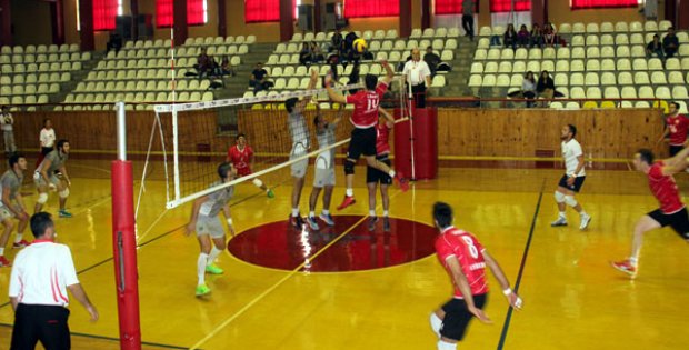 Voleybolcular, Algomed Spor´u Ağırlıyor