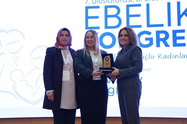 Ebelik Tarihine Adını Yazdırdı: Türkiye’nin 3. Ebe Profesörü Sivas’tan