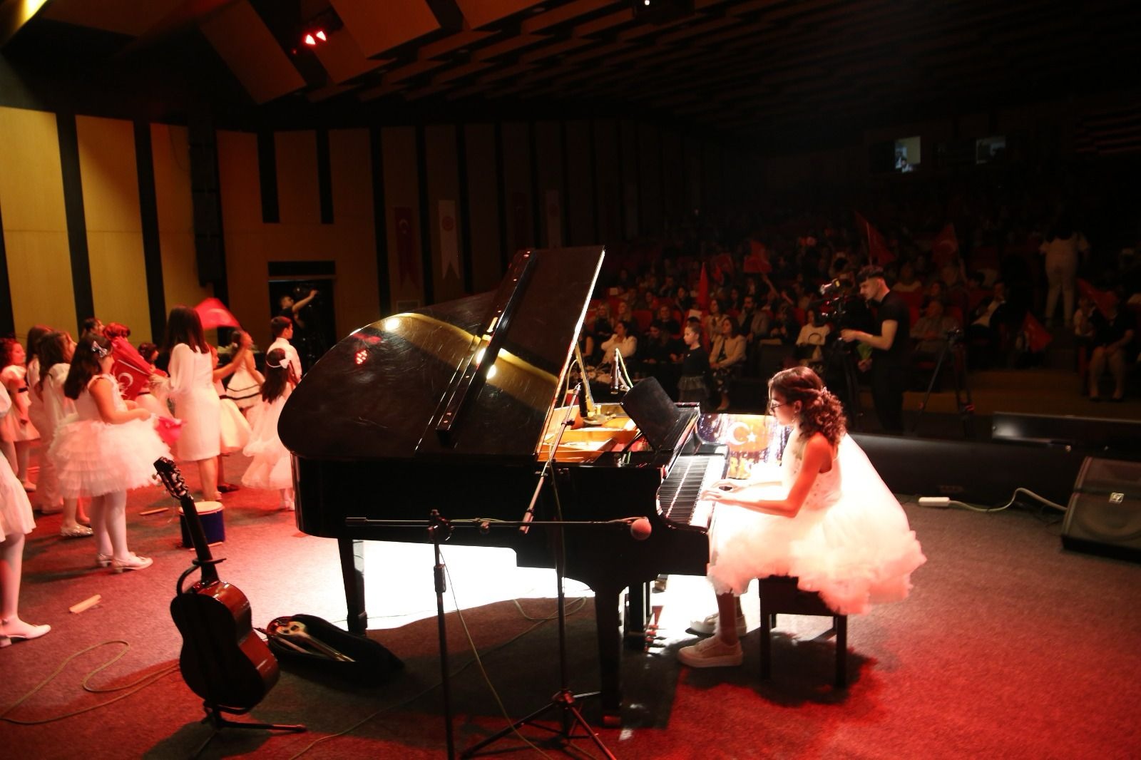 Sivas’ta Geleceğin Yetenekleri Piyano Konserinde Büyüledi