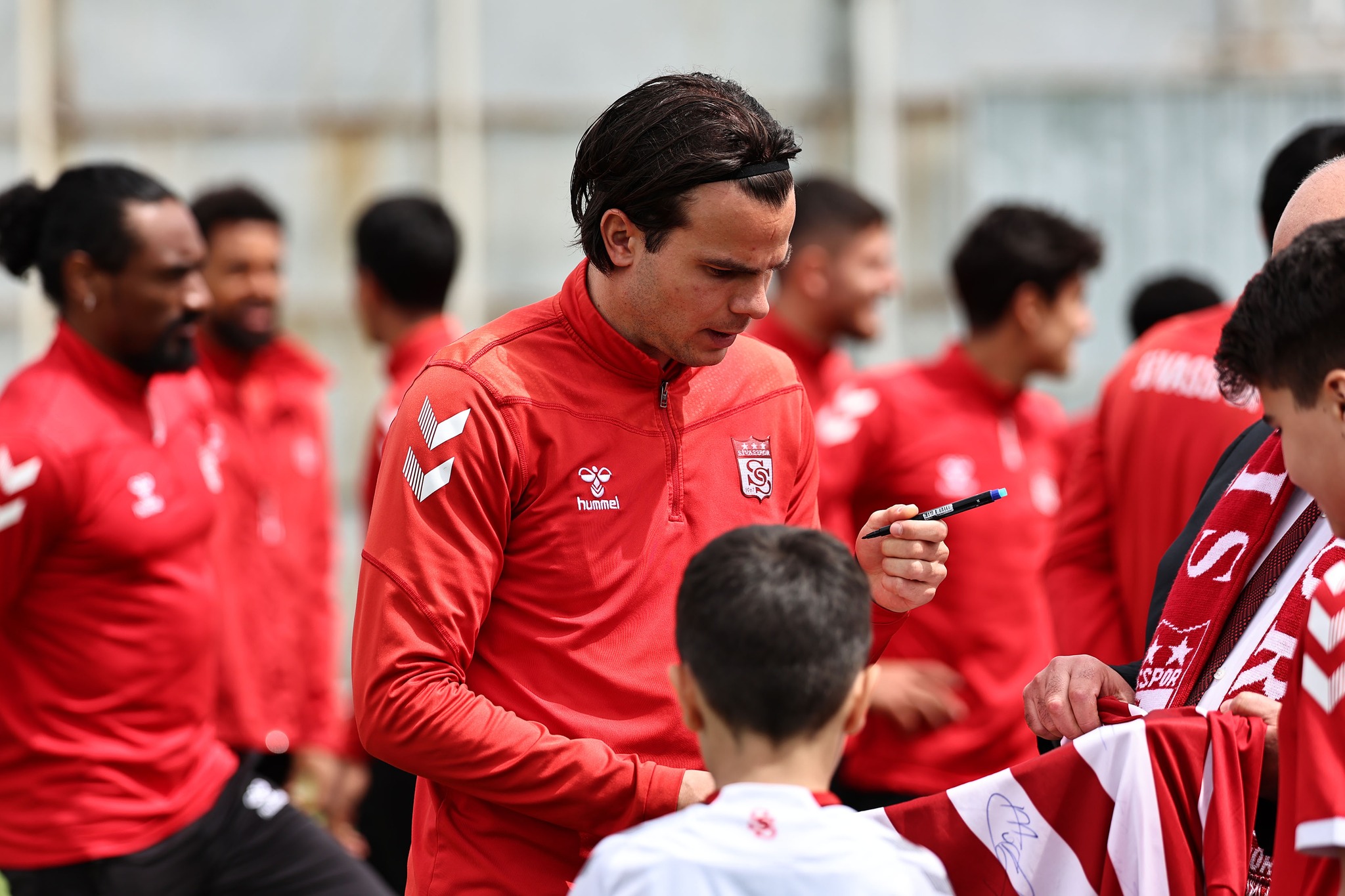 Sivasspor’a Cimbom Maçı Öncesi Moral Ziyareti