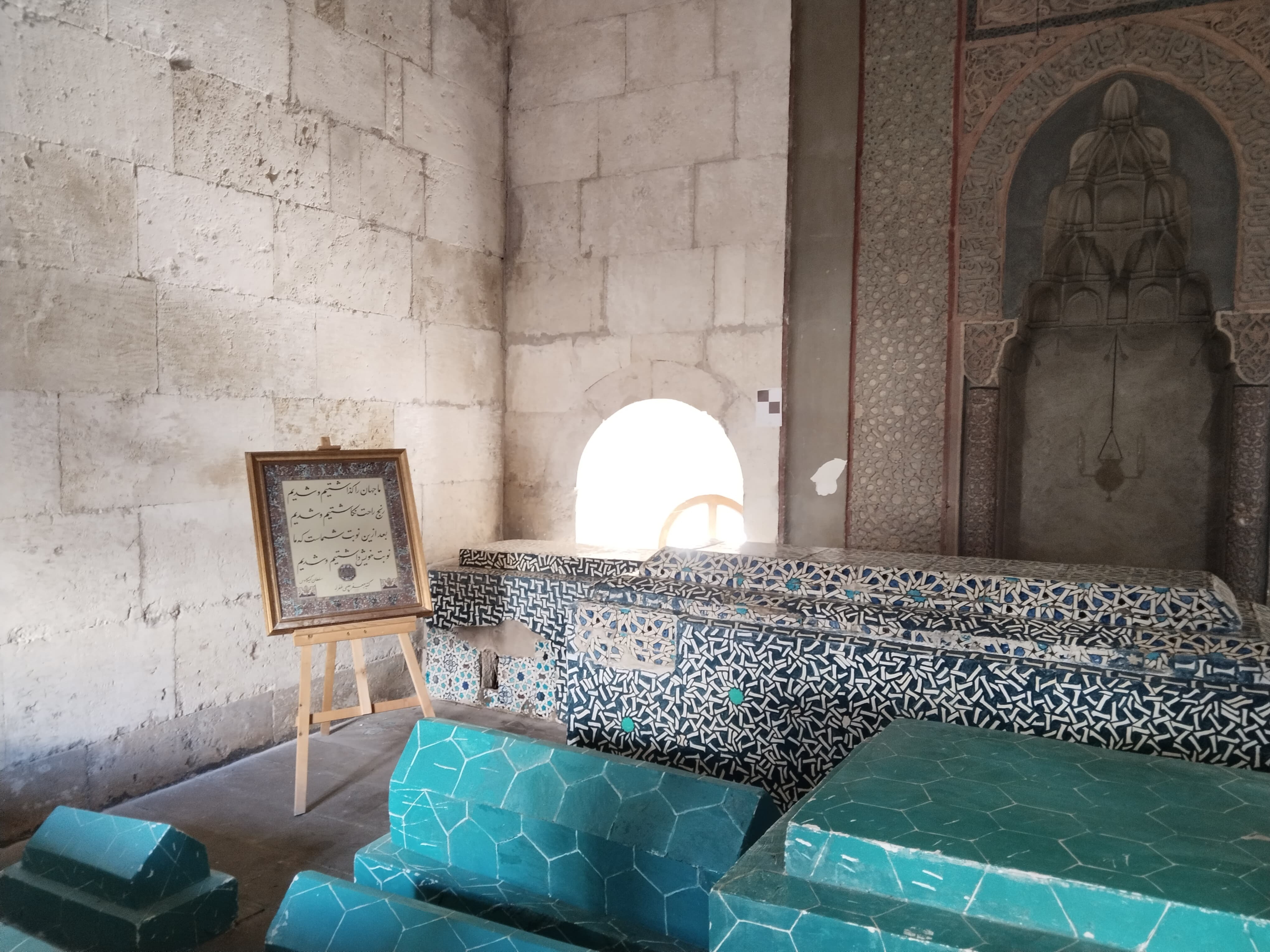 Selçuklu Sultanı İzzettin Keykavus’un Türbesi Zamana Direniyor